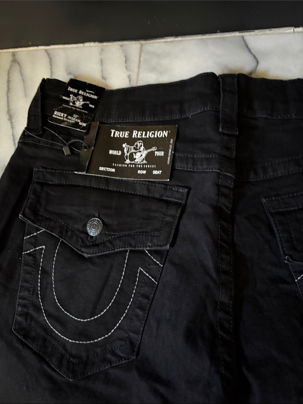 True Religion Men’s Black Straight Jeans with Flap Pocket - Picture 2 of 4